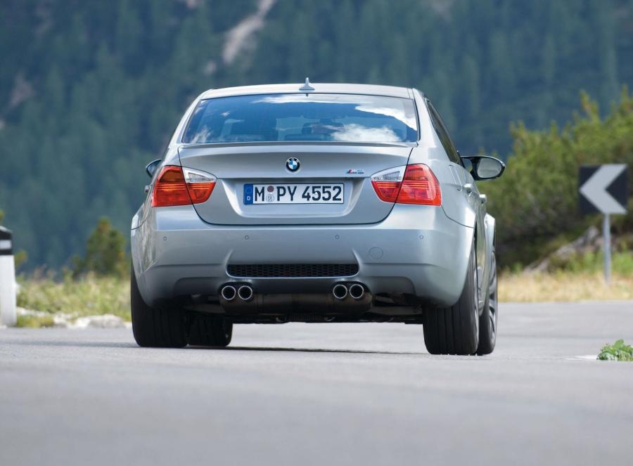  BMW M3 Sedan 2007 года  (фото 71 из 72)